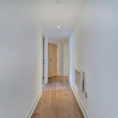 Scandi Abode In Central Leeds * Leeds (West Yorkshire)