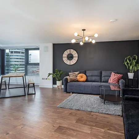 Scandi Abode In Central Leeds