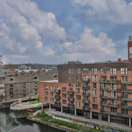 Apartment Scandi Abode In Central Leeds