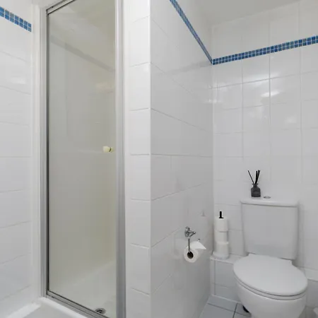 Apartment Scandi Abode In Central Leeds *