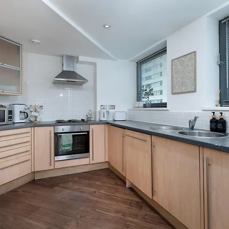 Apartment Scandi Abode In Central Leeds