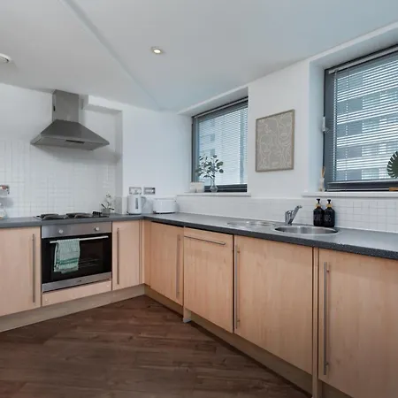 Scandi Abode In Central Leeds